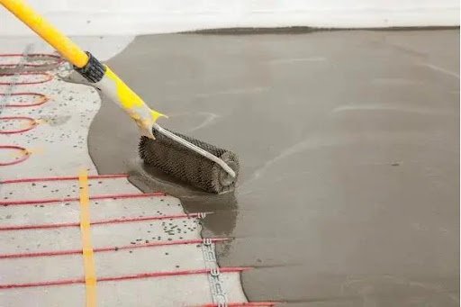 Application of self-leveling mortar